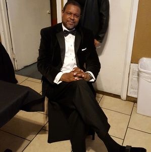 Meet your Posher, Robert